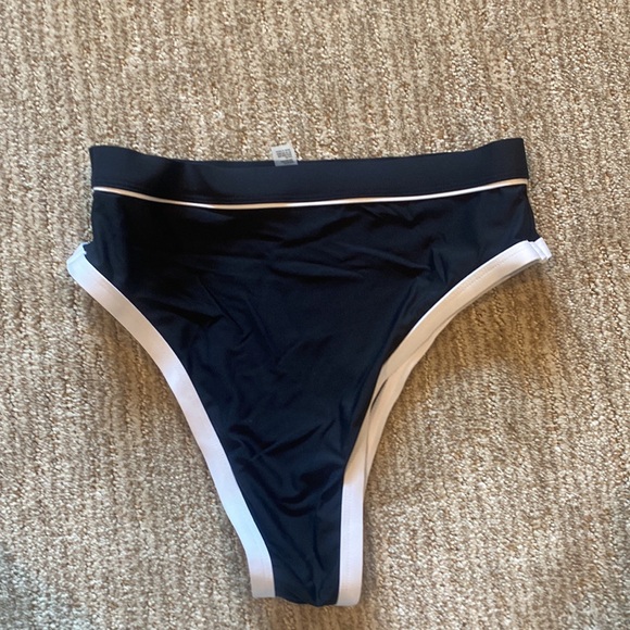 Ninety third Avenue bikini bottom - Picture 2 of 4